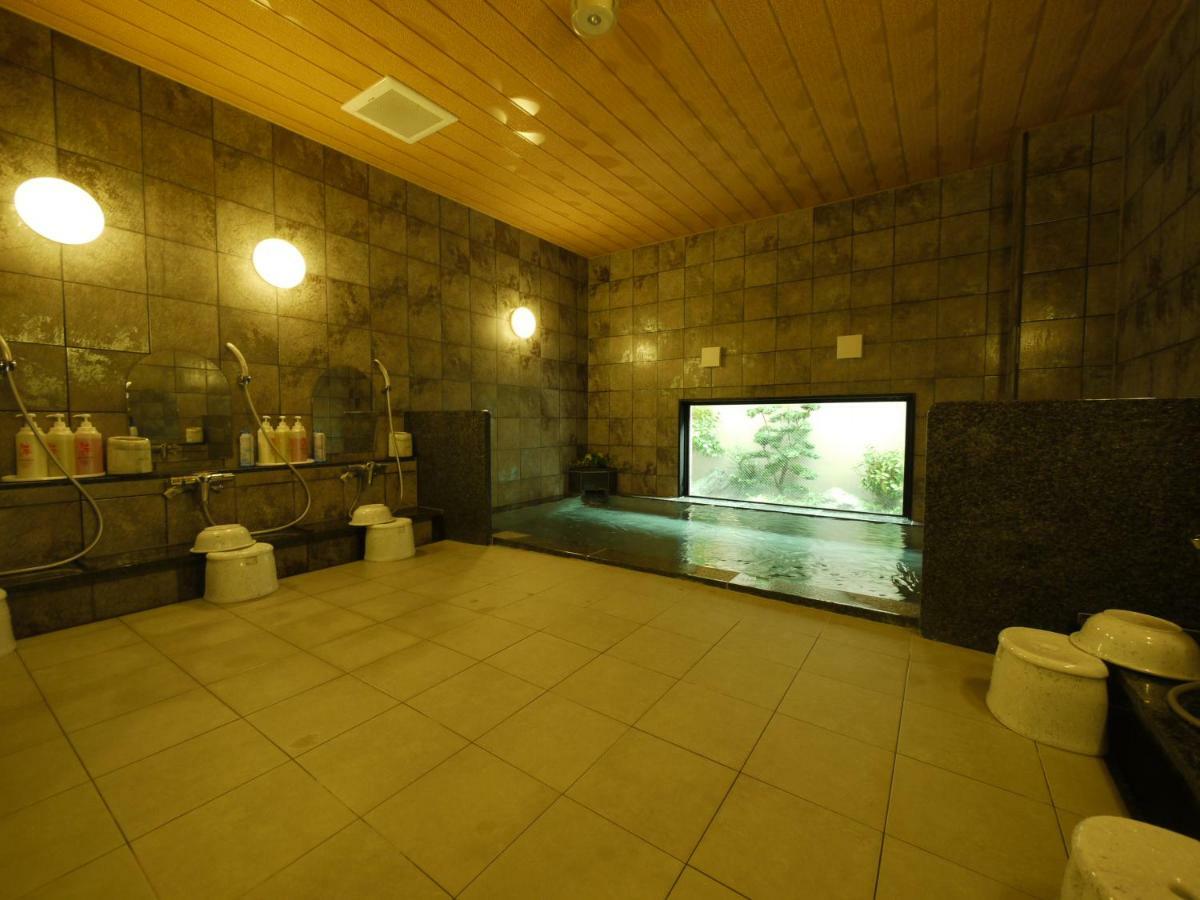 Hotel Route-Inn Uozu Екстериор снимка