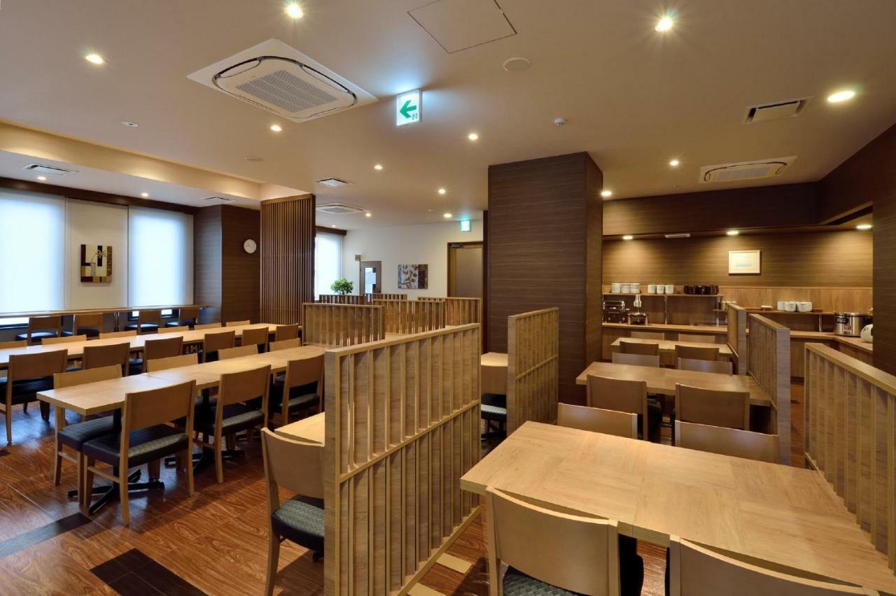 Hotel Route-Inn Uozu Екстериор снимка